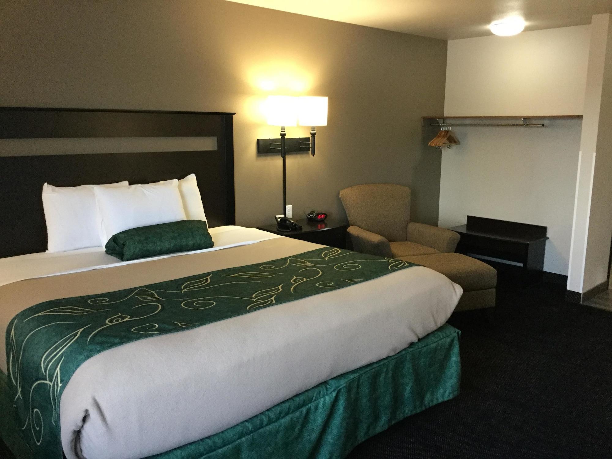 Baymont By Wyndham Glendive Hotel Exterior foto